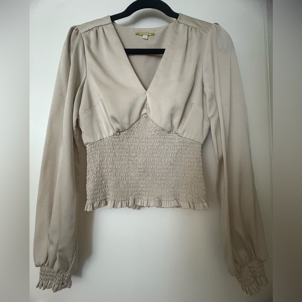 Gianni Bini Cream Smocked Waist V-Neck Long Sleeve Top